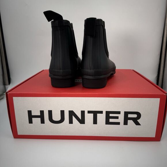 Hunter Women's Original Short Boot Chelsea Black US 6 Waterproof, Rain Boot New - Picture 3 of 15
